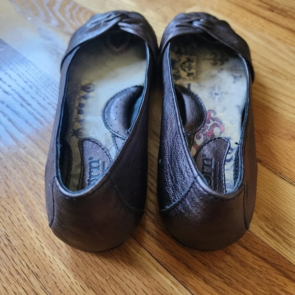 Born Lilly Ballet Flats Size 8 Bronze Slip Ons Leather Casual Office